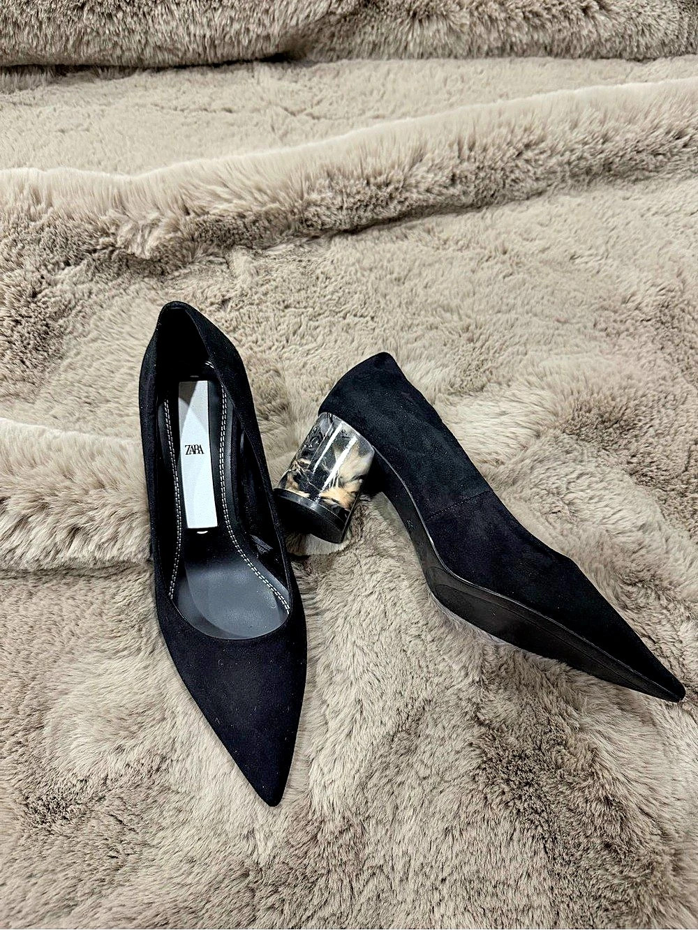 Zara Pointed Toe Sculptural Heel Pumps in Black Like New - Picture 3 of 5